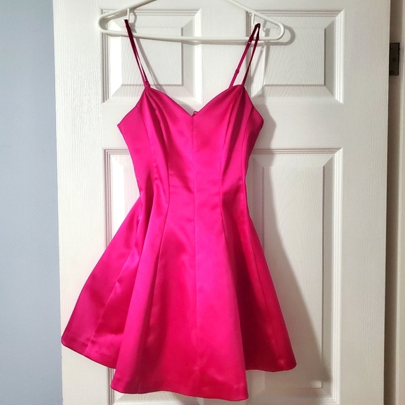 Gorgeous BeBe dress *like new* - Picture 1 of 2